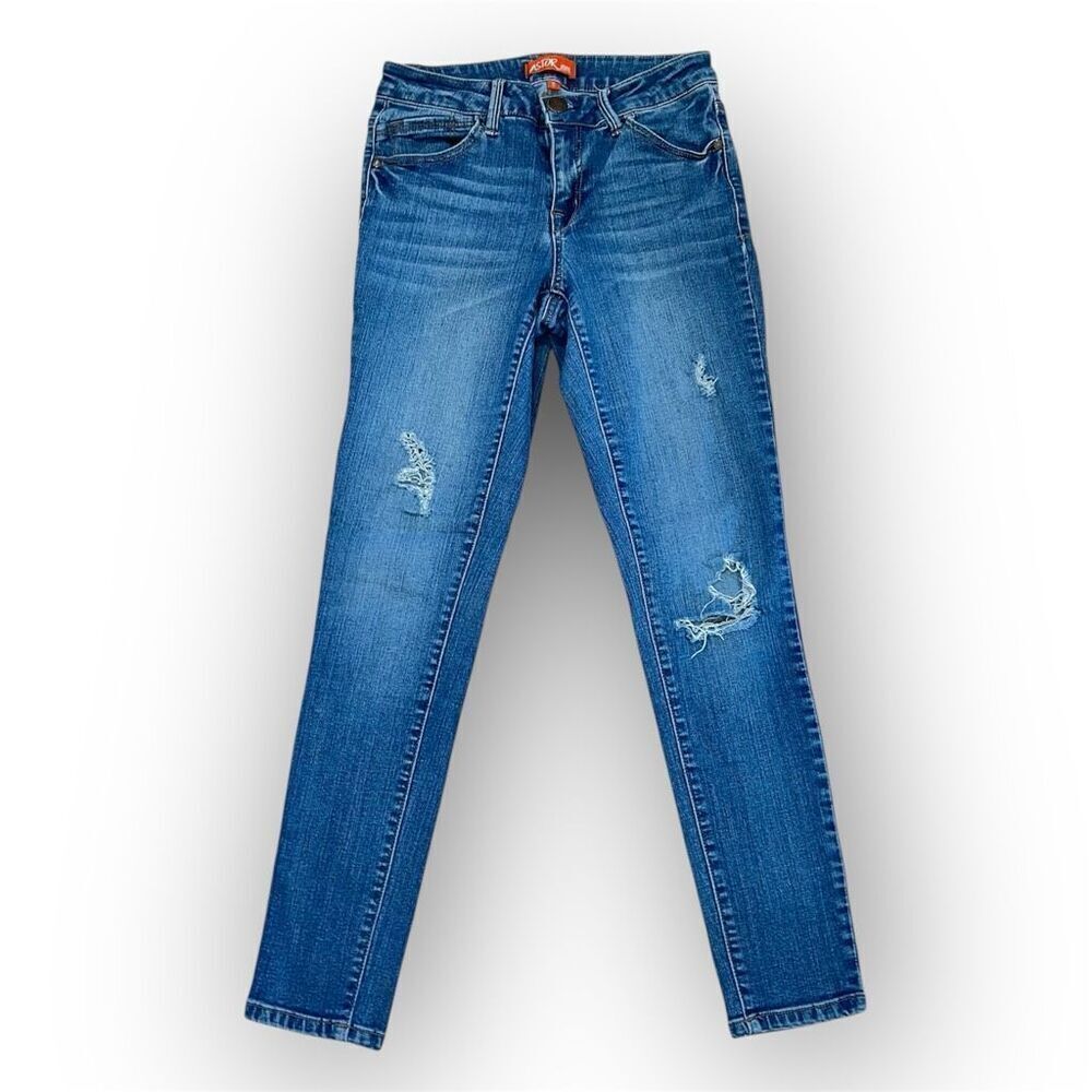 Astor Denim Blue Jeans Whiskering & Light Distressing Junior Women’s 5